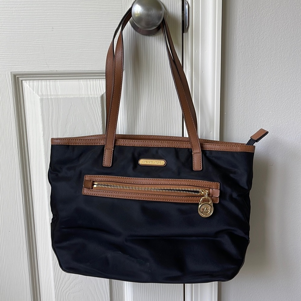 MICHAEL MICHAEL KORS
Nylon Leather-Trimmed Tote